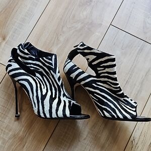 Manolo Blahnik Zebra Print Ponyhair Ankle Pumps, Black White High Heel 39